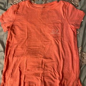 Vineyard vines t shirt